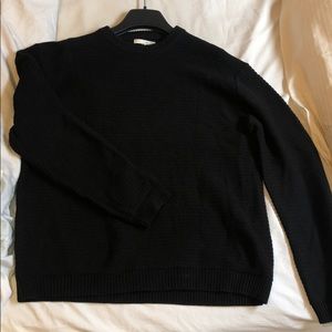 Oak and fort black knit sweater.